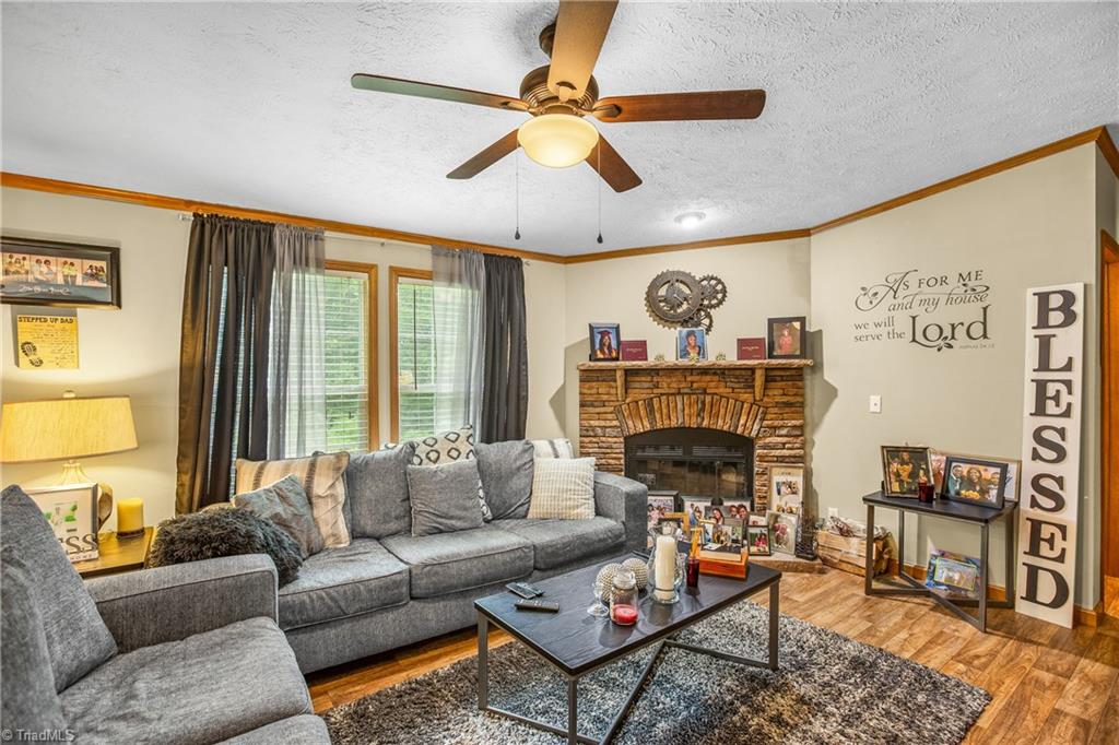 1030 Endeavour Lane, Walnut Cove, North Carolina image 5