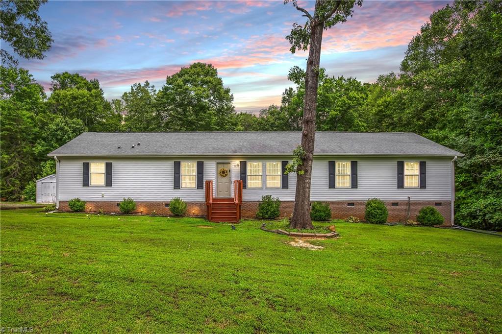 1030 Endeavour Lane, Walnut Cove, North Carolina image 1