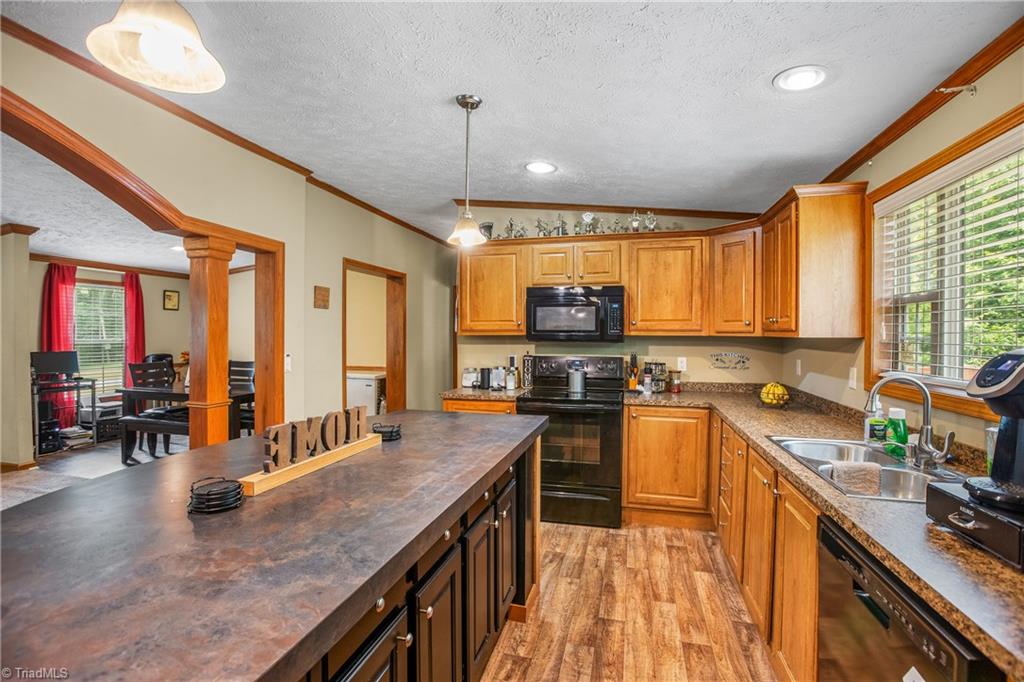 1030 Endeavour Lane, Walnut Cove, North Carolina image 12