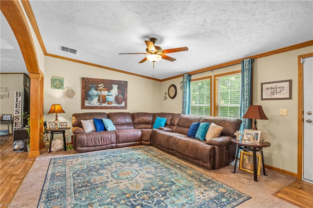 1030 Endeavour Lane, Walnut Cove, North Carolina image 13