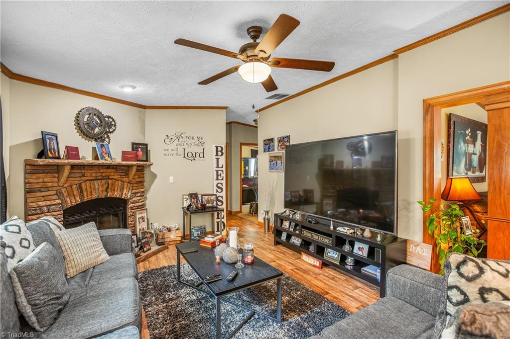 1030 Endeavour Lane, Walnut Cove, North Carolina image 6