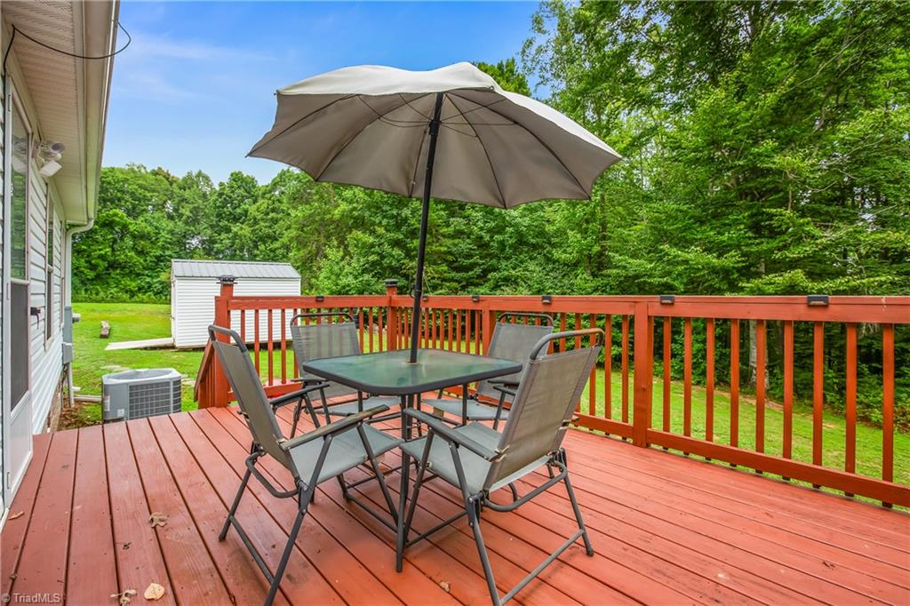 1030 Endeavour Lane, Walnut Cove, North Carolina image 29