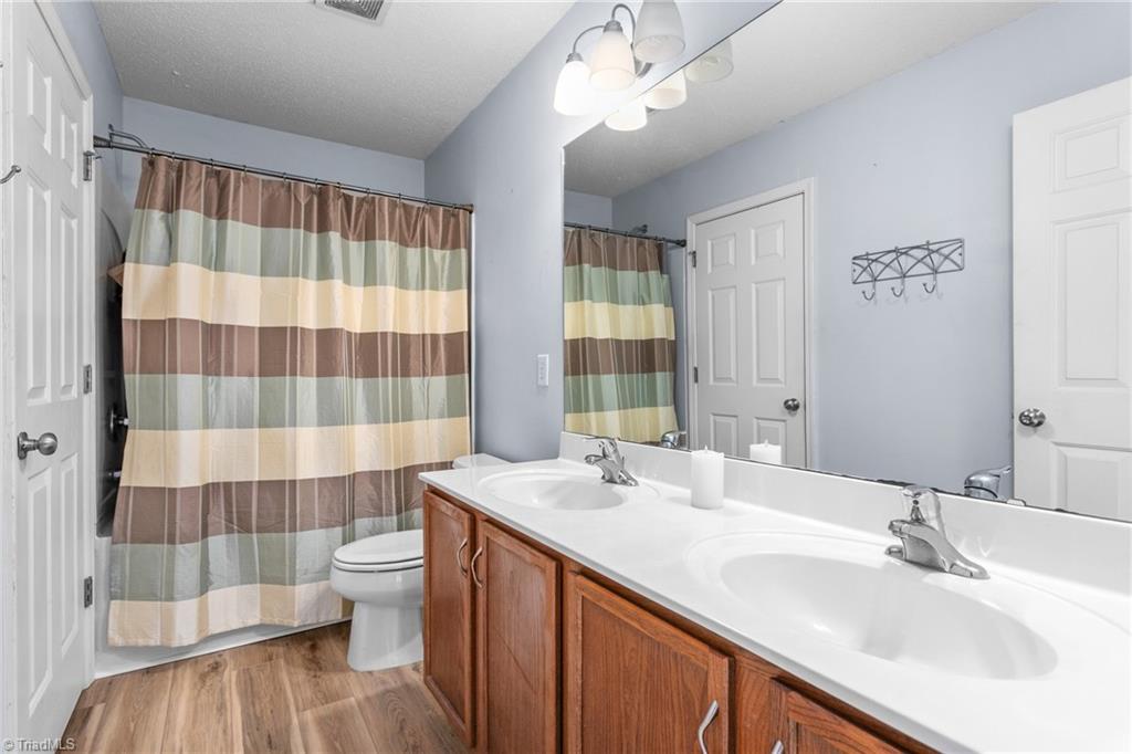 1124 Glory Vine Road, Whitsett, North Carolina image 14