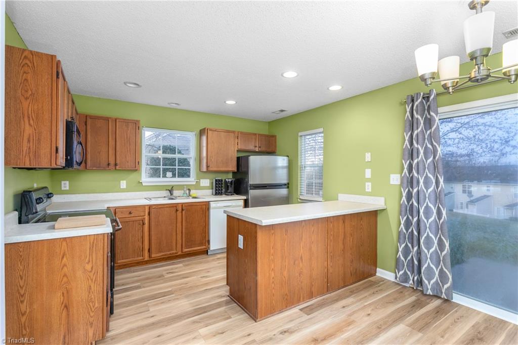 1124 Glory Vine Road, Whitsett, North Carolina image 6