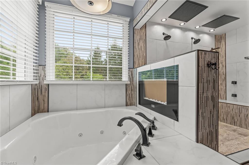 3002 Landing Court, Jamestown, North Carolina image 27
