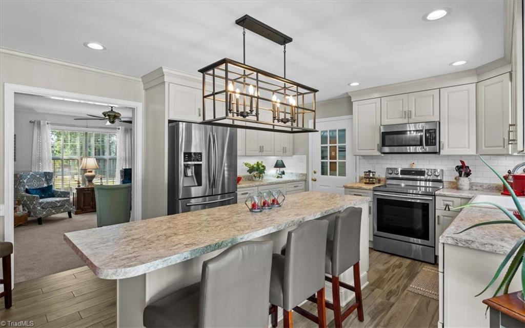 Summerfield, North Carolina 27358, United States, 4 Bedrooms Bedrooms, ,2 BathroomsBathrooms,Residential,Pending,207656