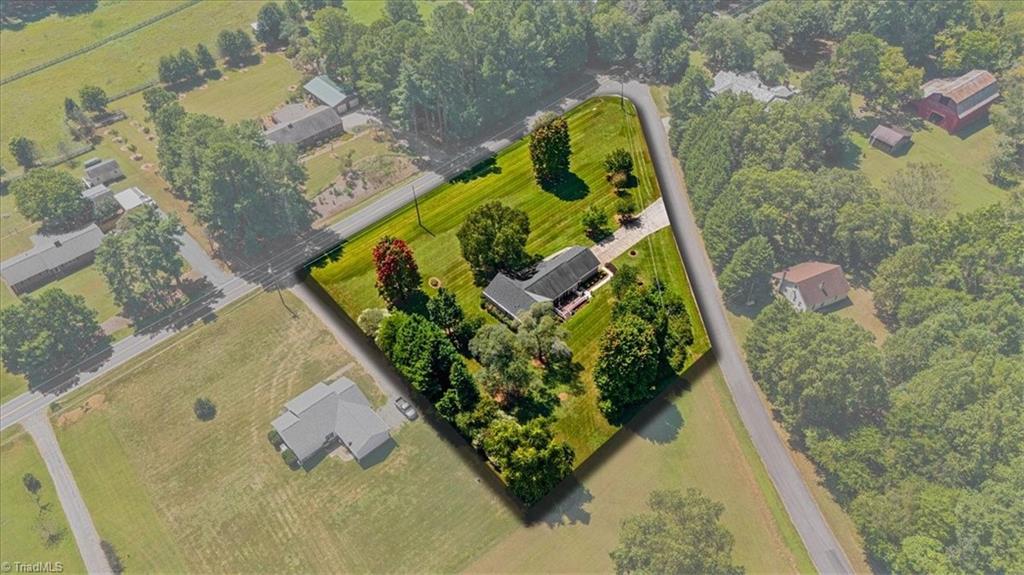 Summerfield, North Carolina 27358, United States, 4 Bedrooms Bedrooms, ,2 BathroomsBathrooms,Residential,Pending,207656