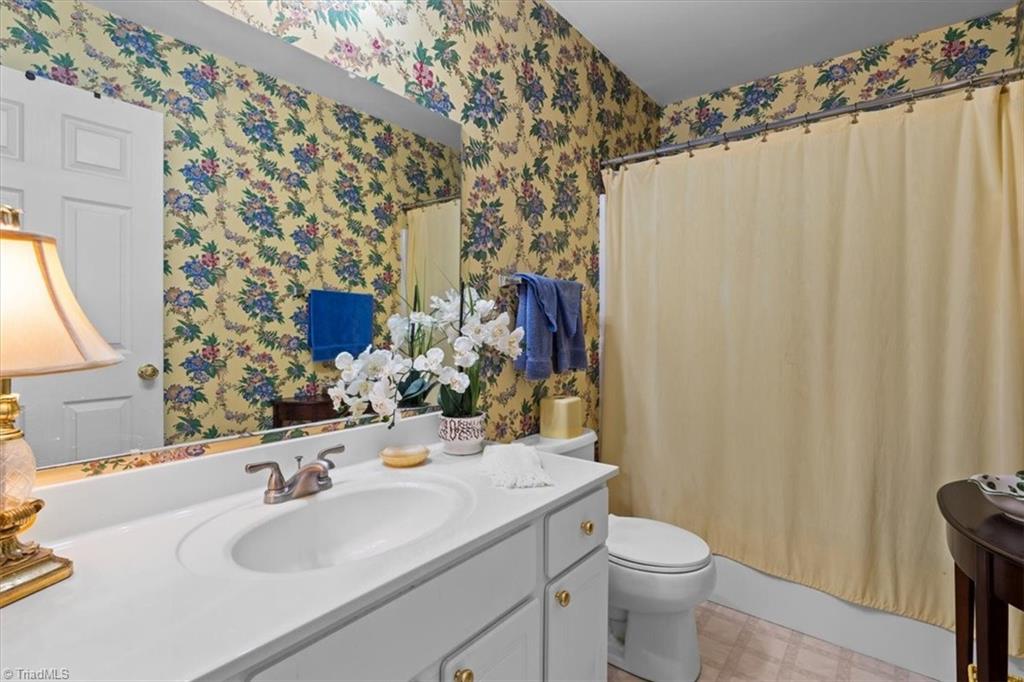 Summerfield, North Carolina 27358, United States, 4 Bedrooms Bedrooms, ,2 BathroomsBathrooms,Residential,Pending,207656