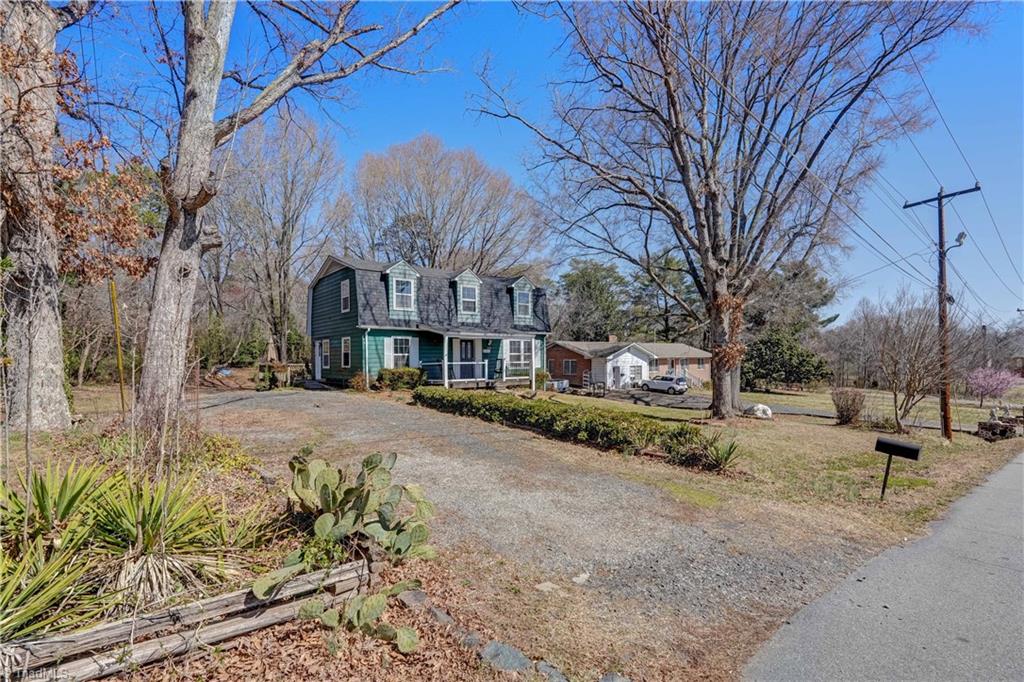 Photo of 1025 Harris Street, Eden, NC 27288 (MLS # 1237594)