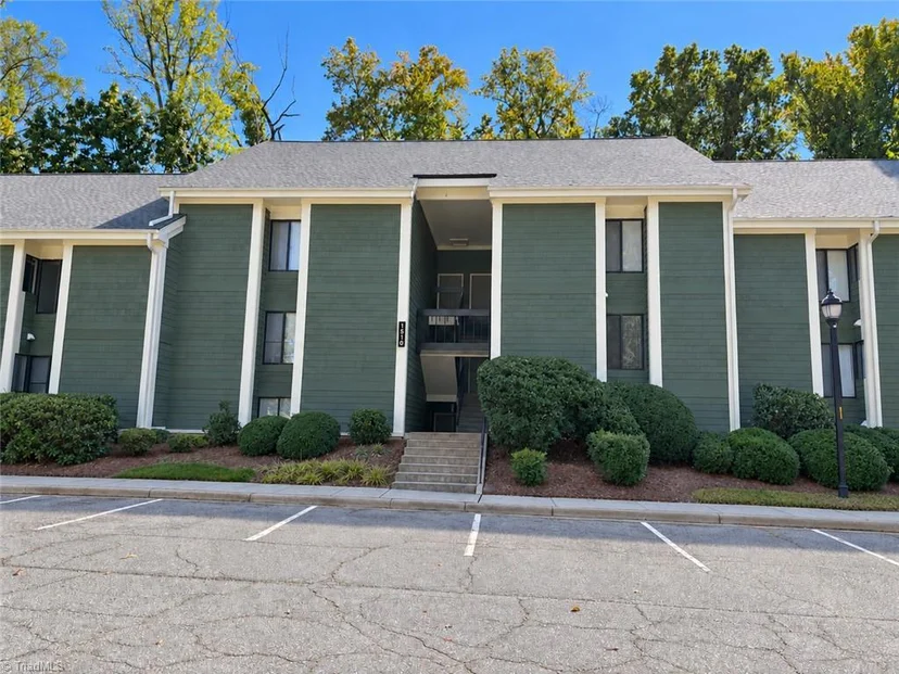 1510 Benjamin Parkway Unit C, photo 1 of 25
