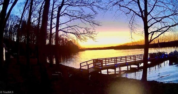 1594 RIVERVIEW BLVD, LEXINGTON, NC 27292 - Image d5c52c8fc8a9bd361c731ea5c74ff7a2/2945862938