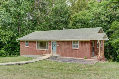 Homes For Sale - 164 Tyre Dodson Road<br/> Reidsville, NC 27320