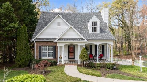 Homes For Sale - 2057 Cynthia Drive<br/> Mount Airy, NC 27030