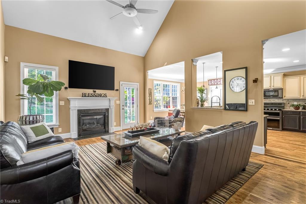5216 Overlea Drive, Greensboro, North Carolina image 7