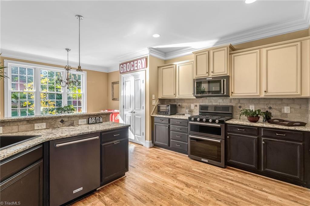 5216 Overlea Drive, Greensboro, North Carolina image 13