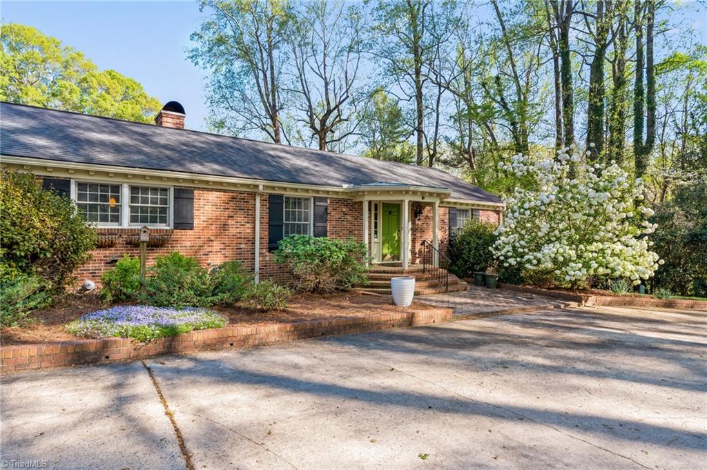 1511 Crestlin Drive, High Point, North Carolina image 1