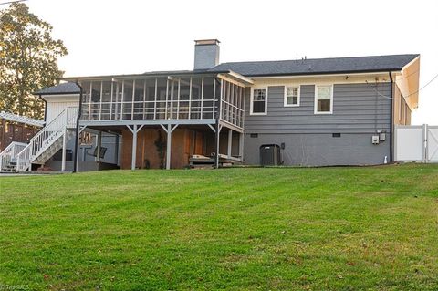 A home in Mount Airy