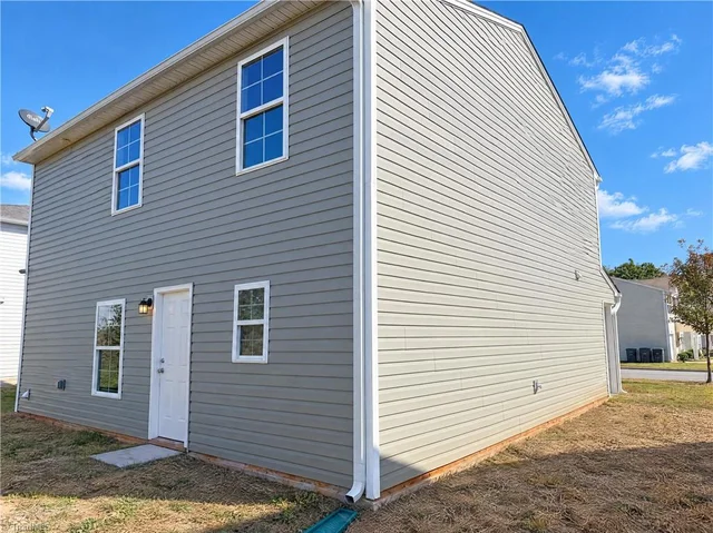 115 Lemon Lane, photo 5 of 21
