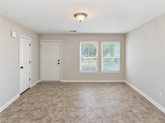 115 Lemon Lane, photo 3 of 21