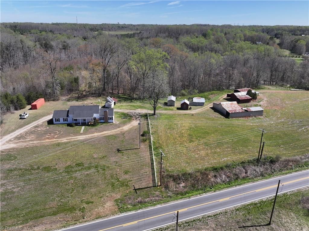 Photo of 541 Wallburg High Point Road, High Point, NC 27265 (MLS # 1214087)