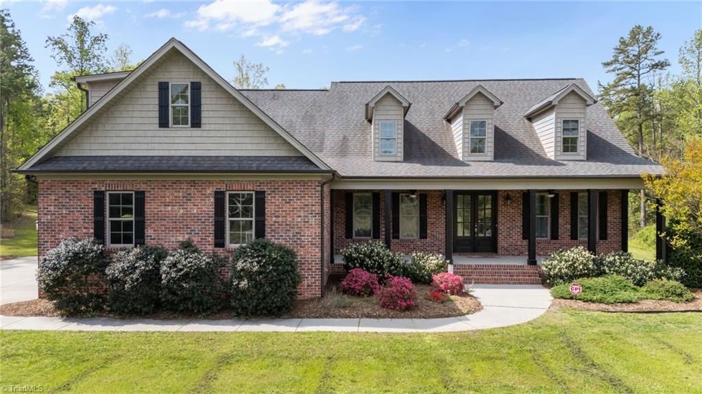 Photo of 432 Vine Drive, Lexington, NC 27292 (MLS # 1215649)