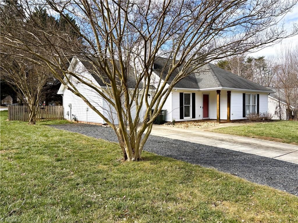 Photo of 4001 Sourgum Court, Greensboro, NC 27410 (MLS # 1207469)