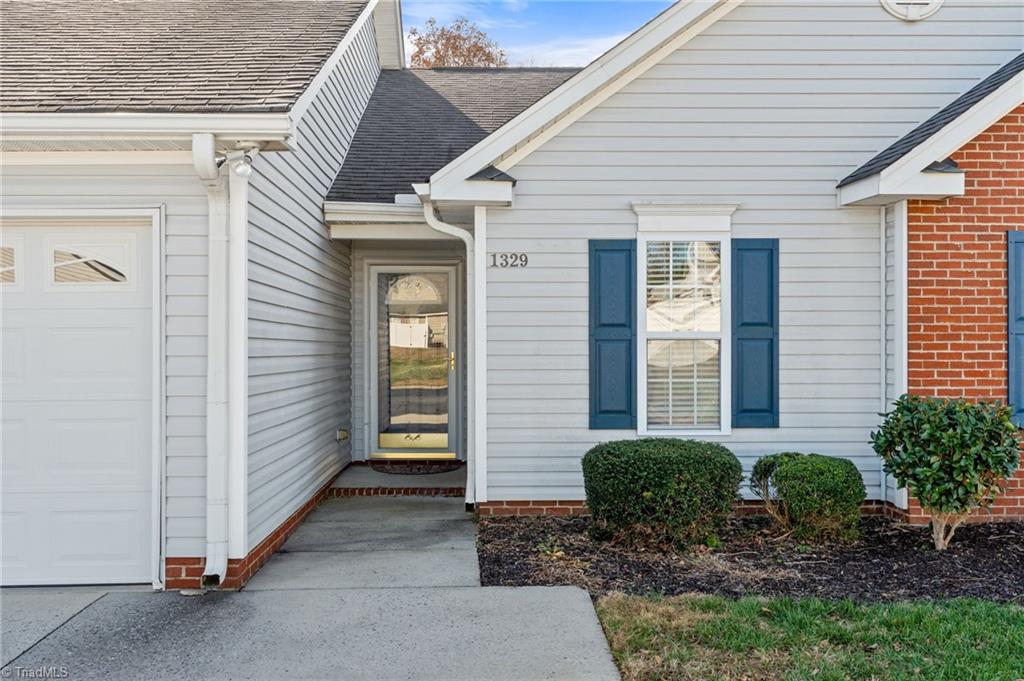 1329 Bayswater Drive