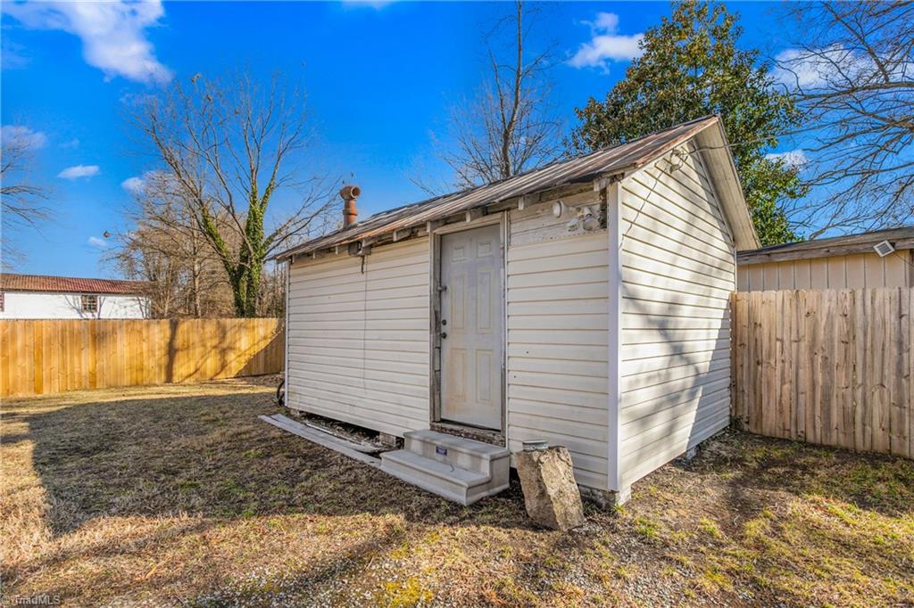 1127 W Webb Avenue, Burlington, North Carolina image 39