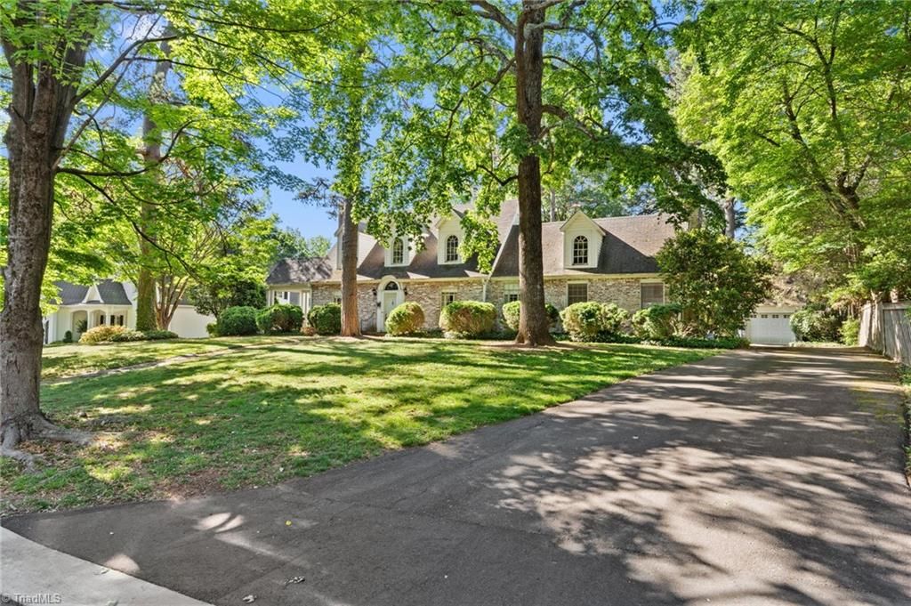 Photo of 2928 Windsor Road, Winston-Salem, NC 27104 (MLS # 1218612)