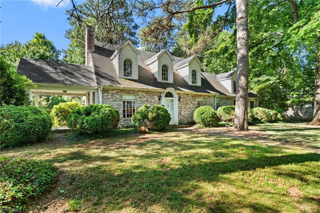 Photo of 2928 Windsor Road, Winston-Salem, NC 27104 (MLS # 1218612)