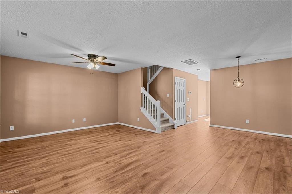 41 Tannenbaum Circle