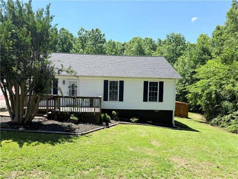 Homes For Sale - 215 Midbrook Run<br/> Lexington, NC 27295