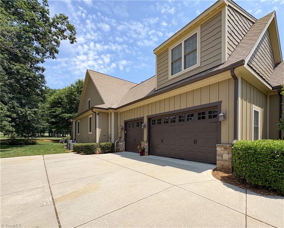 3229 Broadmoor Drive