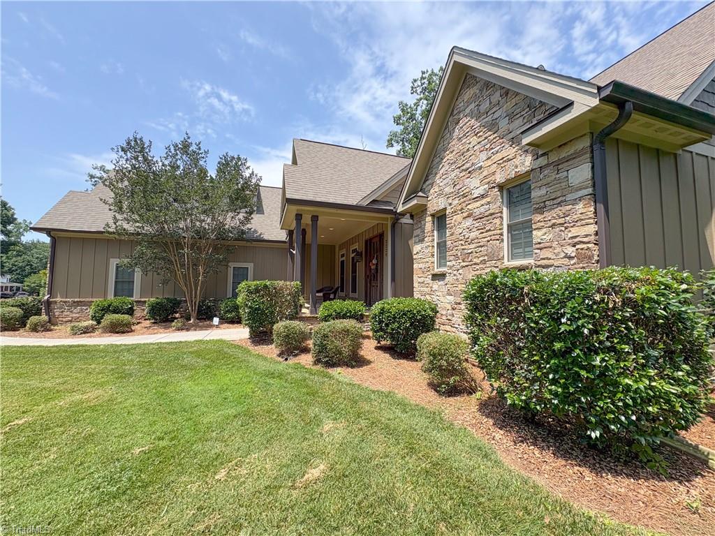 3229 Broadmoor Drive