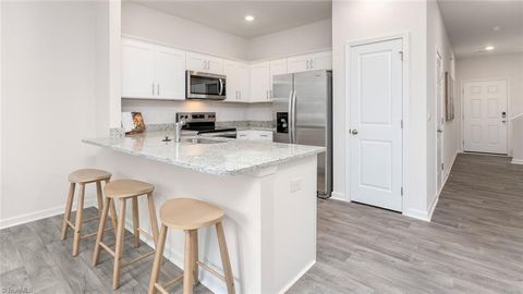 Townhouse For Sale - 1625 Komondor Trail<br/> Greensboro, NC 27405