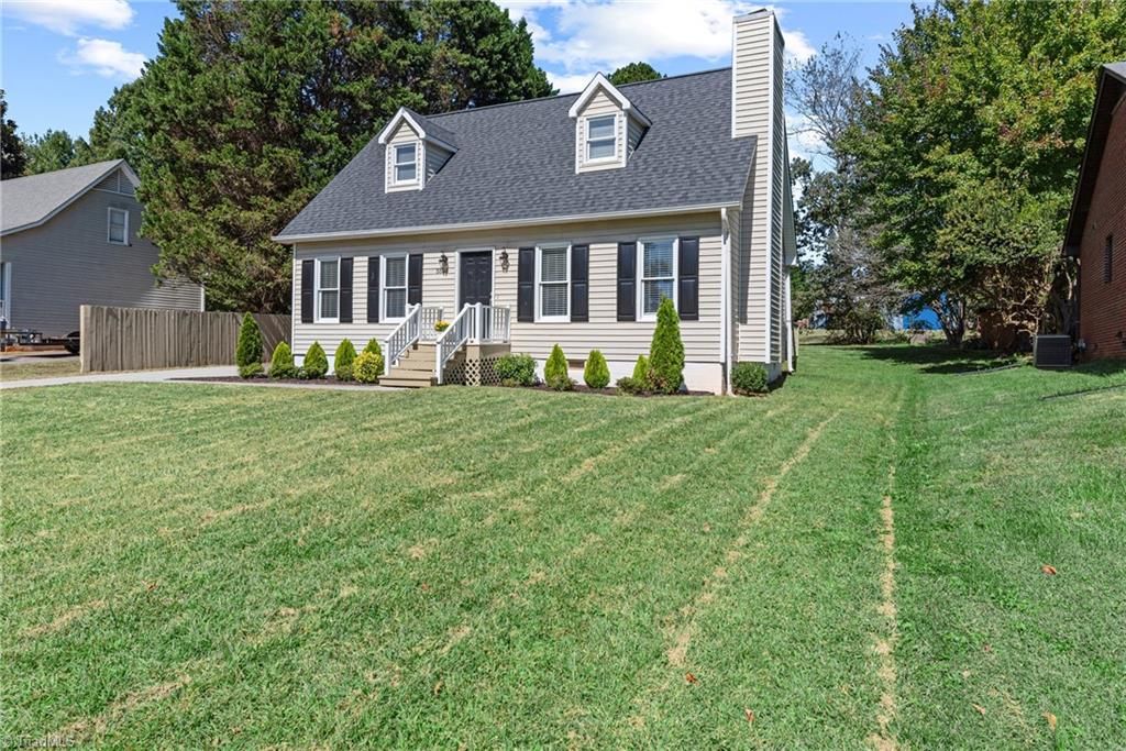 Photo of 5525 Moravian Heights Lane, Clemmons, NC 27012 (MLS # 1218778)
