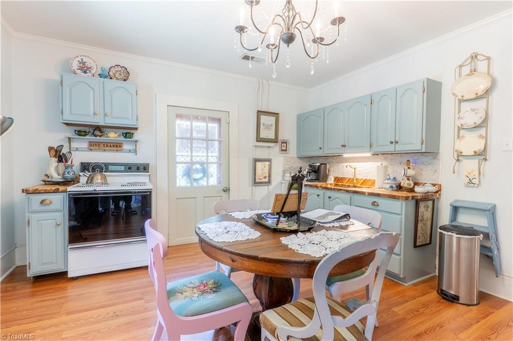 131 E Lexington Road, Mocksville, North Carolina image 27