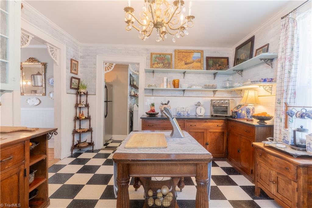 131 E Lexington Road, Mocksville, North Carolina image 3