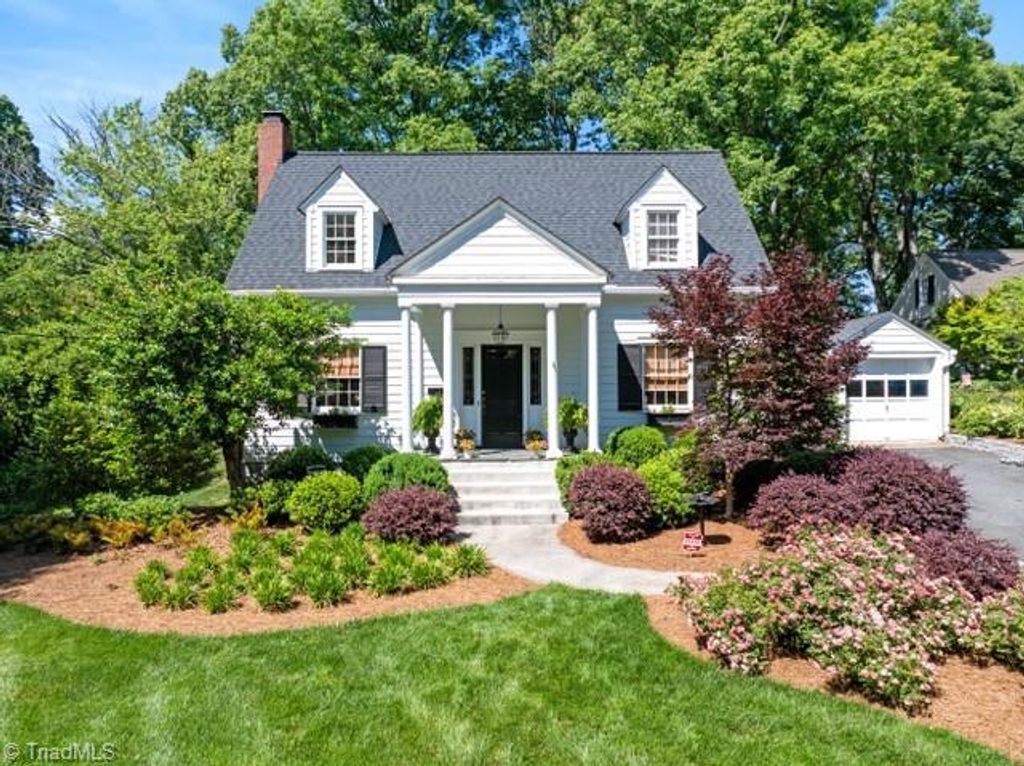 Photo of 2529 Buena Vista Road, Winston-Salem, NC 27104 (MLS # 1219683)