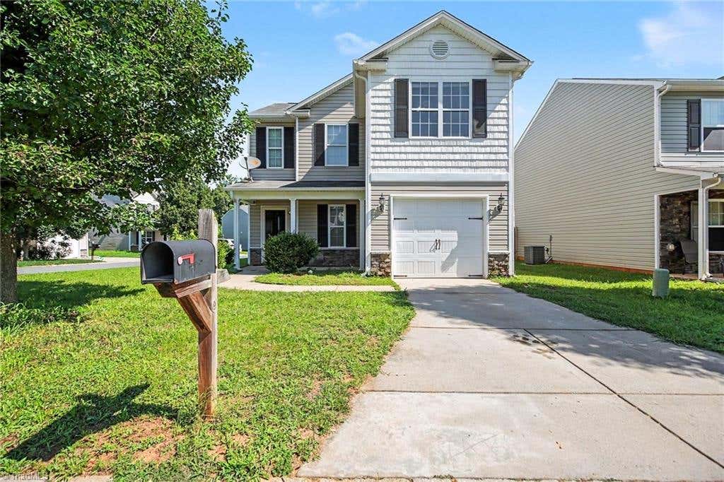 Photo of 635 Popes Creek Road, Kernersville, NC 27284 (MLS # 1230032)