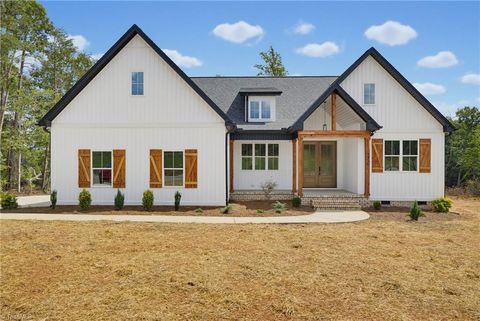 Homes For Sale - 3936 Iron Works Road<br/> Reidsville, NC 27320