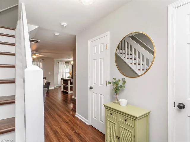 6419 Bellcross Trail, photo 5 of 39