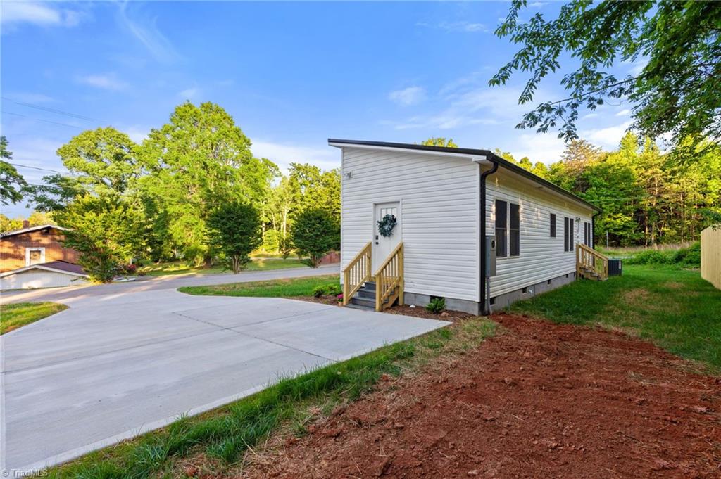 108 Sunflower Road, Reidsville, North Carolina image 2
