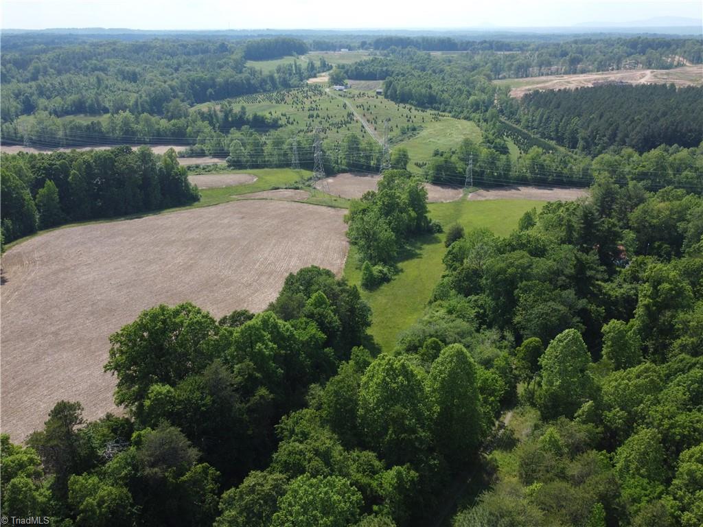 6988 Salem Chapel Road, Walnut Cove, North Carolina image 2