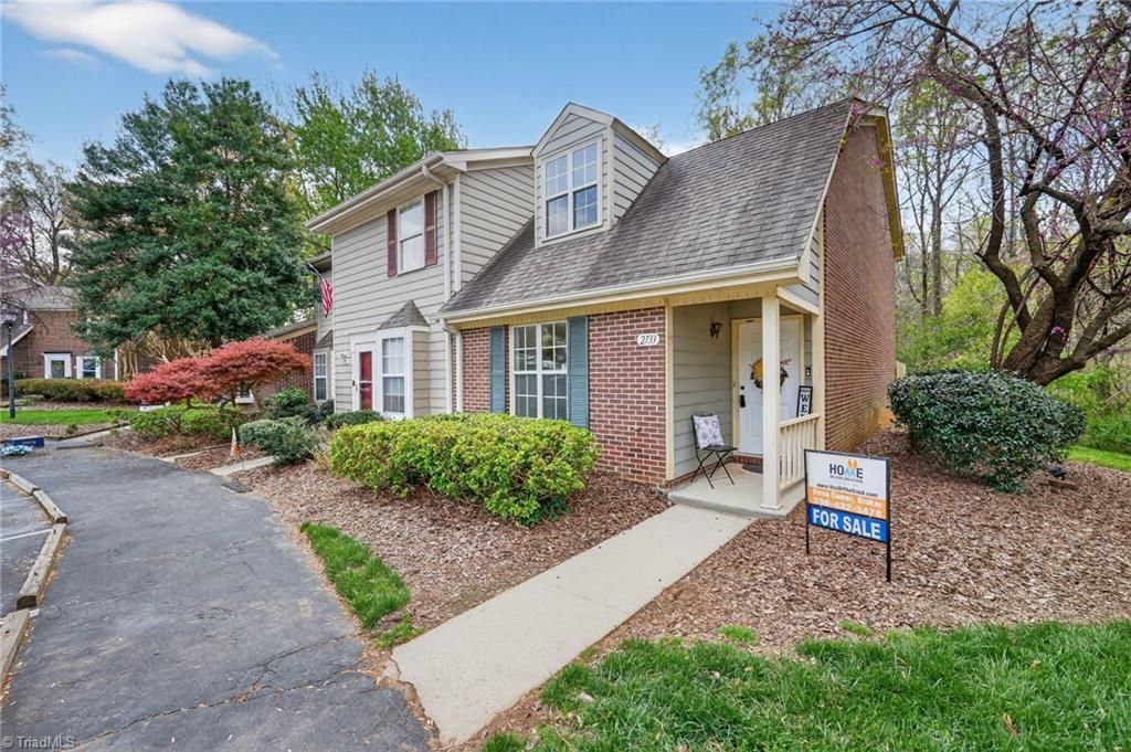 Photo of 2733 Cottage Place, Greensboro, NC 27455 (MLS # 1214066)