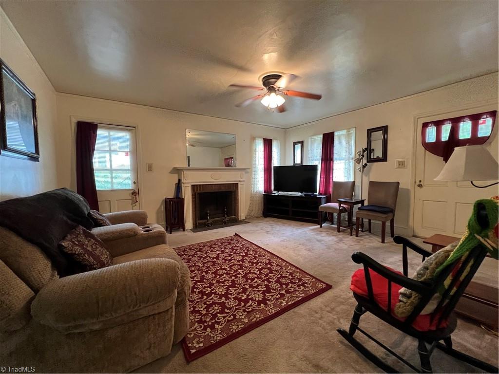 718 Ellwood Drive, High Point, North Carolina image 4