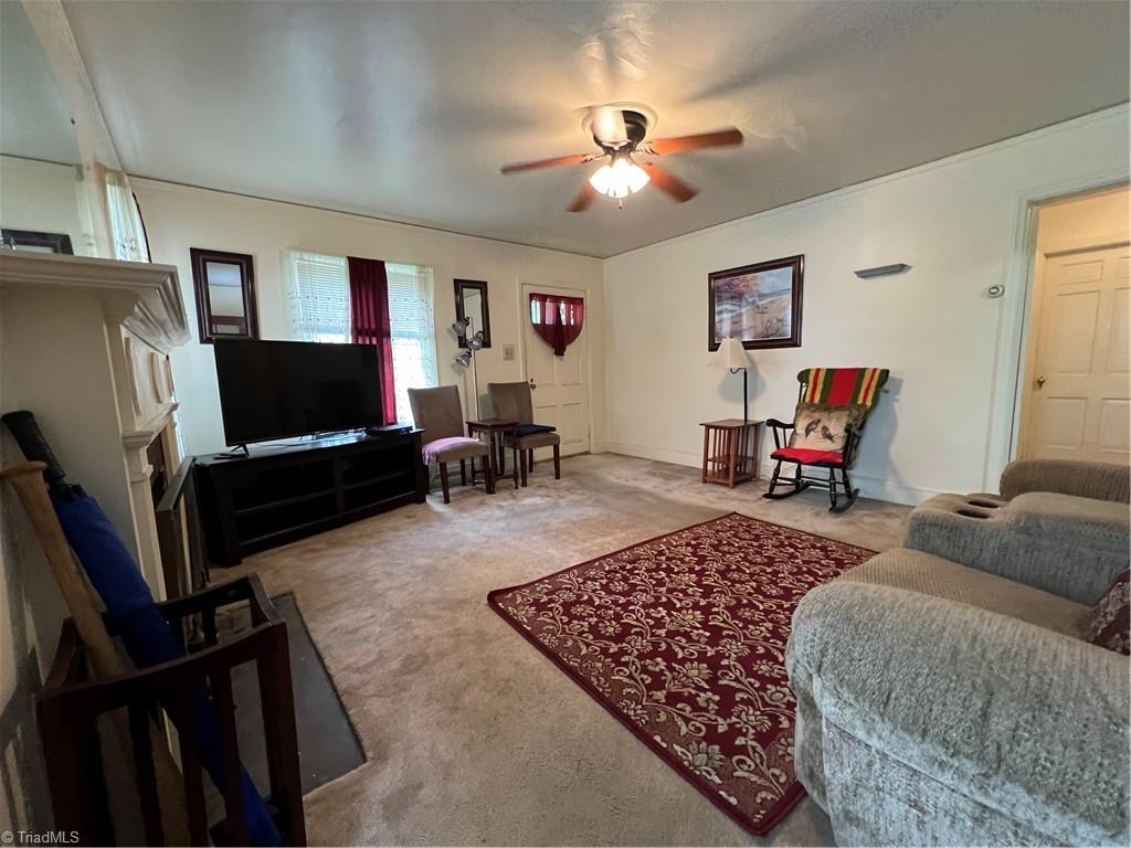 718 Ellwood Drive, High Point, North Carolina image 3