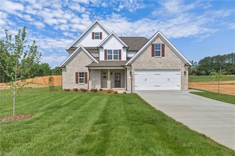 Apartment For Sale - 121 Sandpiper Drive<br/> Lexington, NC 27295