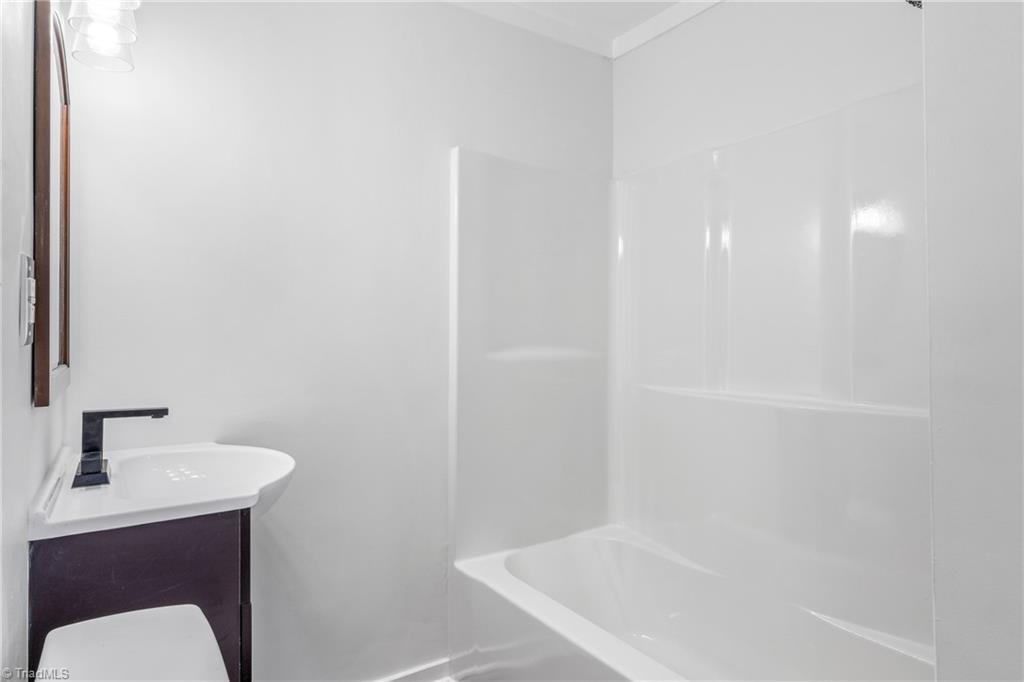 206 Salem Road, Lexington, North Carolina image 34
