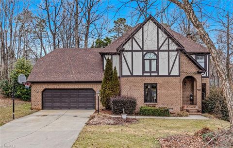Homes For Sale - 1708 Ambleside Court<br/> Greensboro, NC 27407